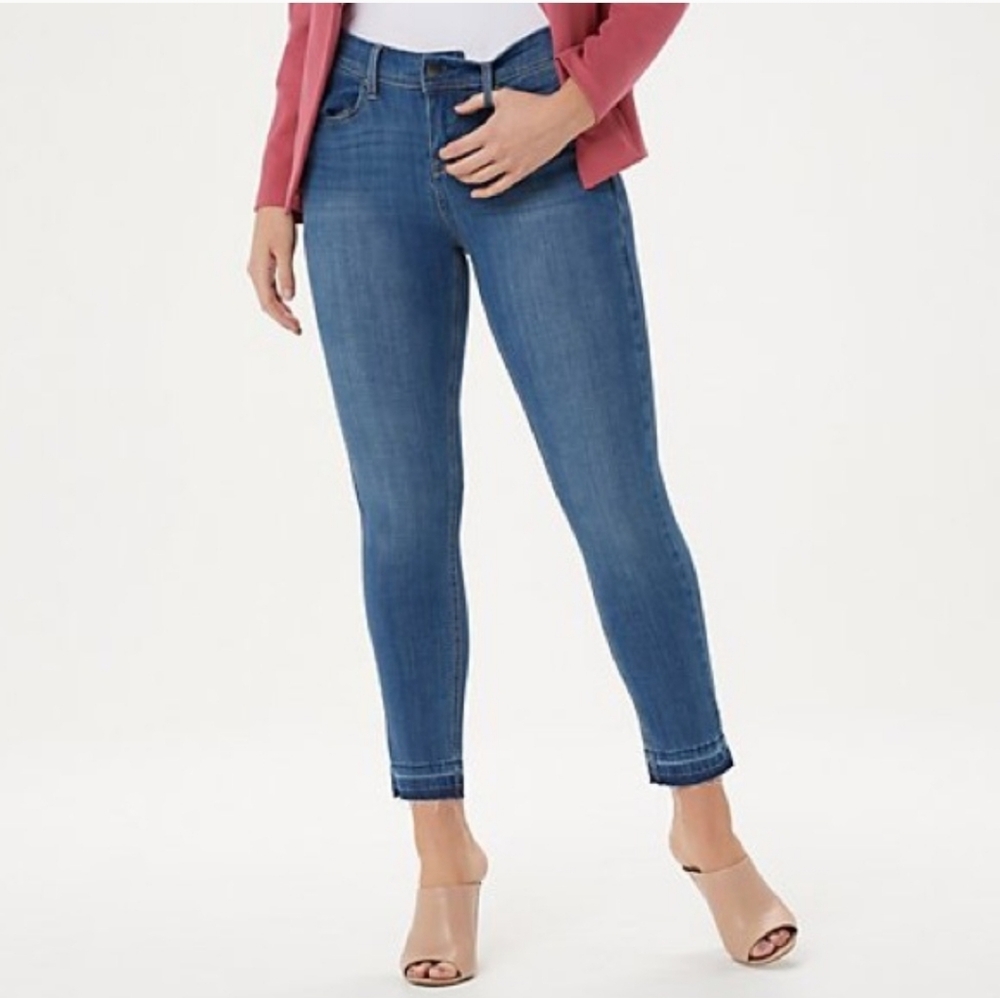 NWT NYDJ Curves 360 Sculpt Pull On Legging Jean Raw Undone Hem Size 6